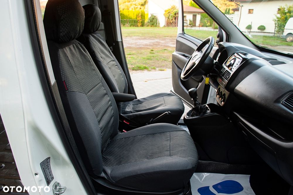 Opel Combo - 26