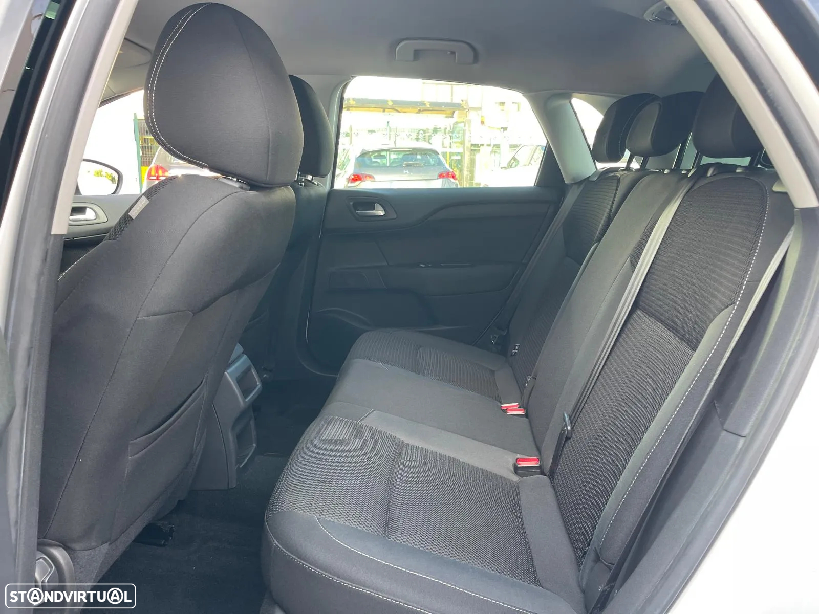 Citroën C4 PureTech 110 Selection - 7