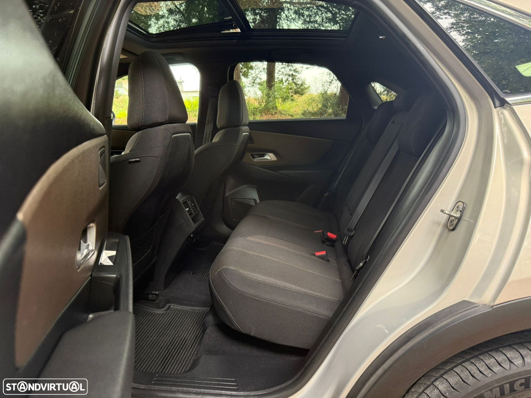 DS DS7 Crossback 1.5 BlueHDi Grand Chic EAT8 - 26