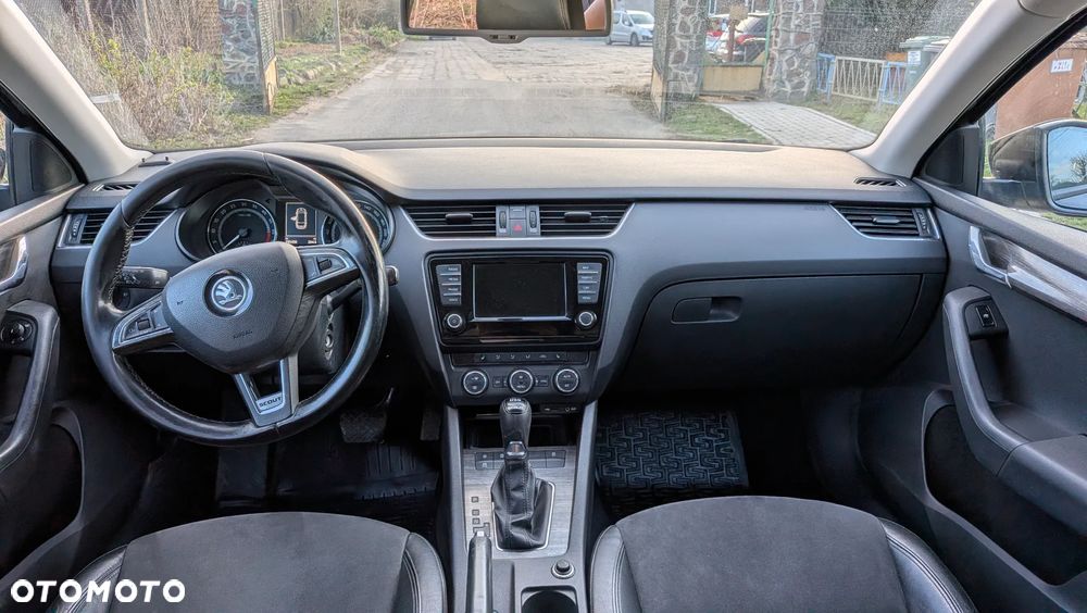 Skoda Octavia Scout 2.0 TDI 4x4 DSG - 8
