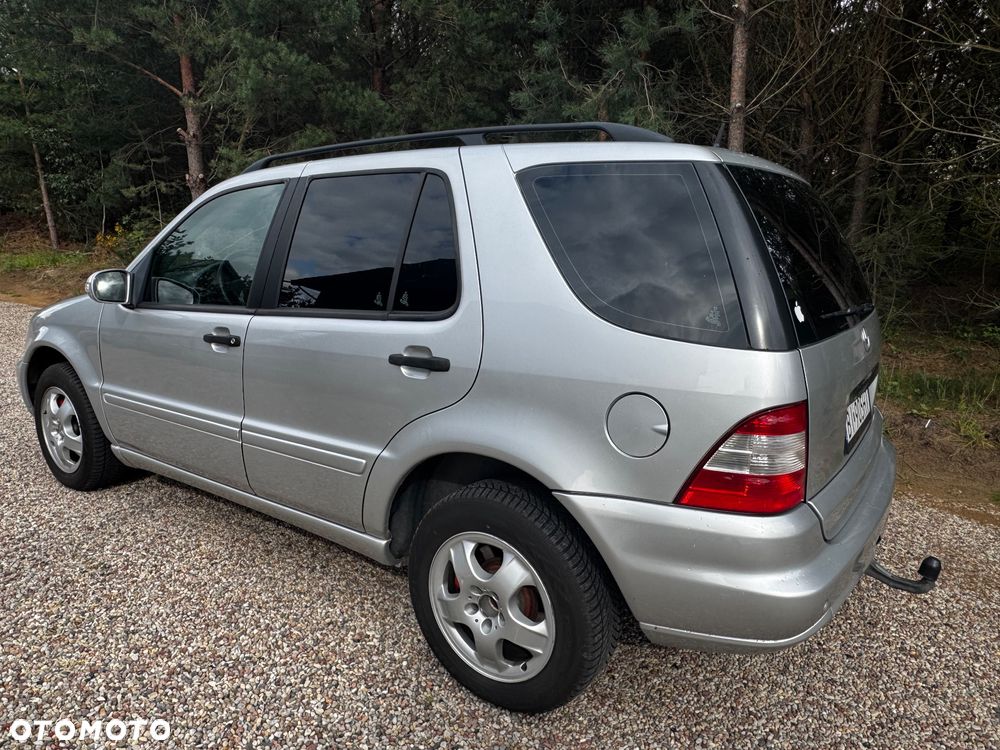 Mercedes-Benz ML - 4