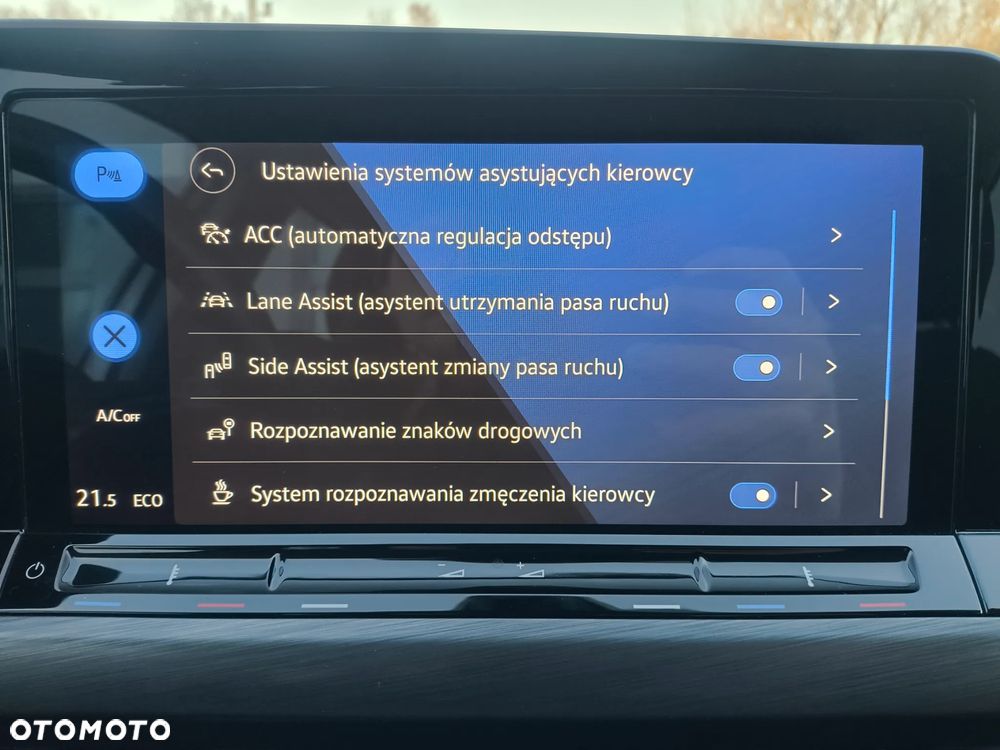 Volkswagen Golf - 30