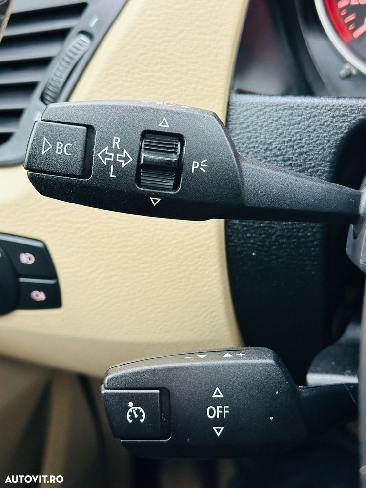 BMW X1 xDrive20i Aut. - 26