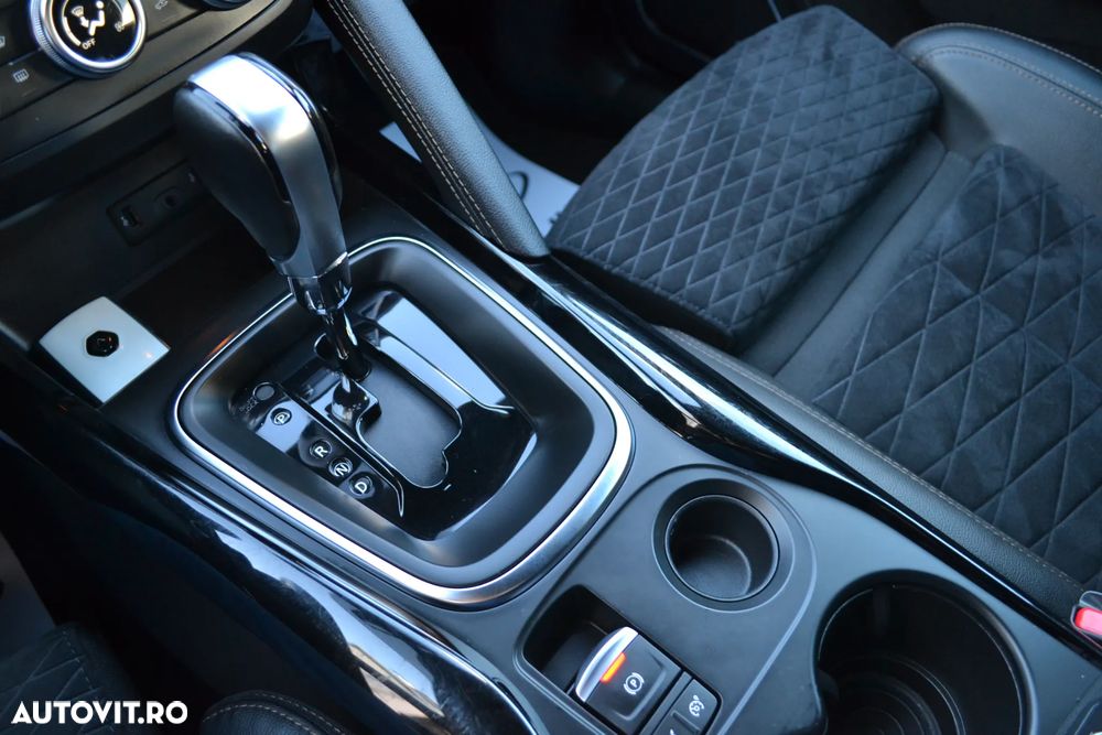Renault Kadjar TCe 160 EDC GPF BLACK EDITION - 28