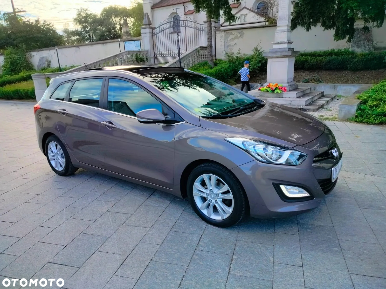 Hyundai i30 blue 1.6 CRDi Trend - 18