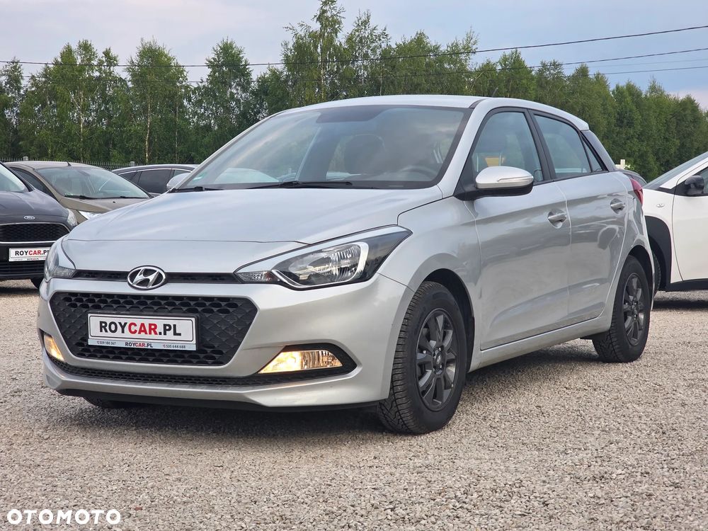 Hyundai i20 - 20