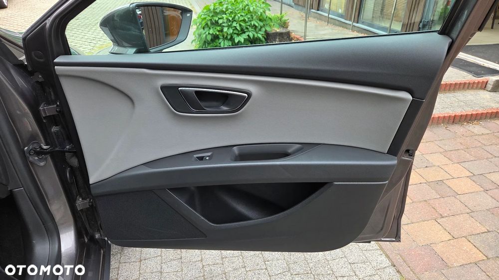 Seat Leon 2.0 TDI DPF Start&Stop XCELLENCE - 32