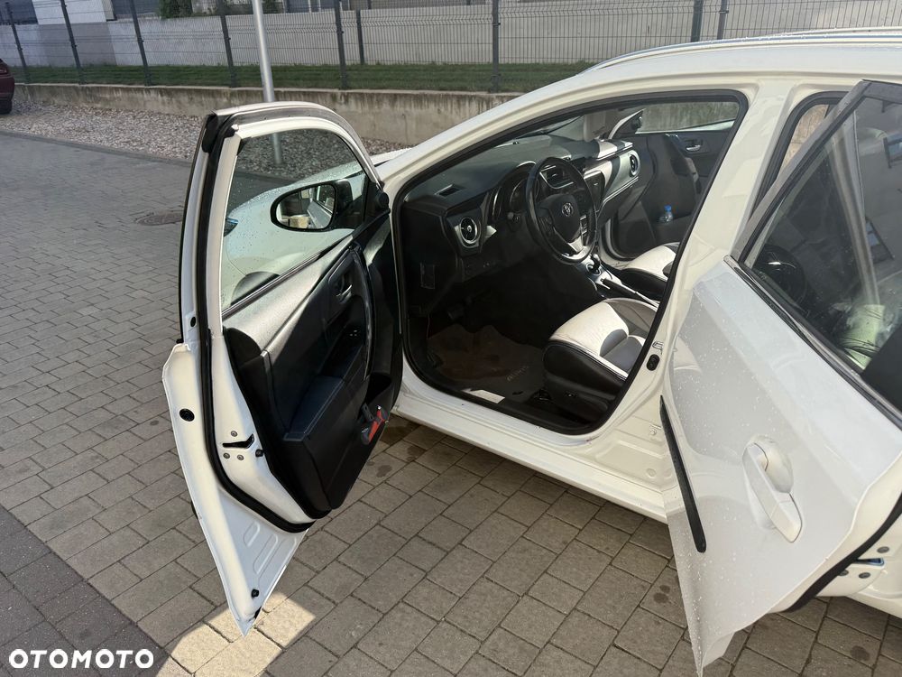 Toyota Auris - 20