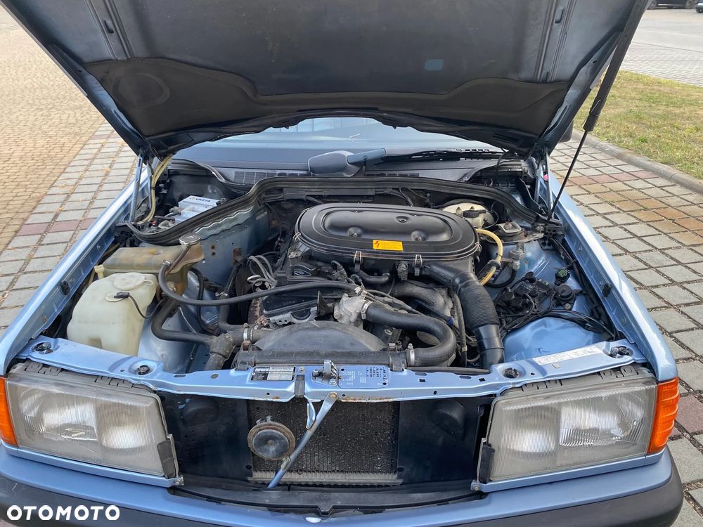 Mercedes-Benz W201 (190) - 18