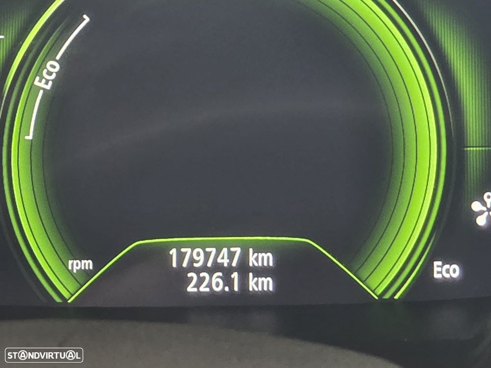 Renault Espace 1.6 dCi Initiale Paris EDC - 9