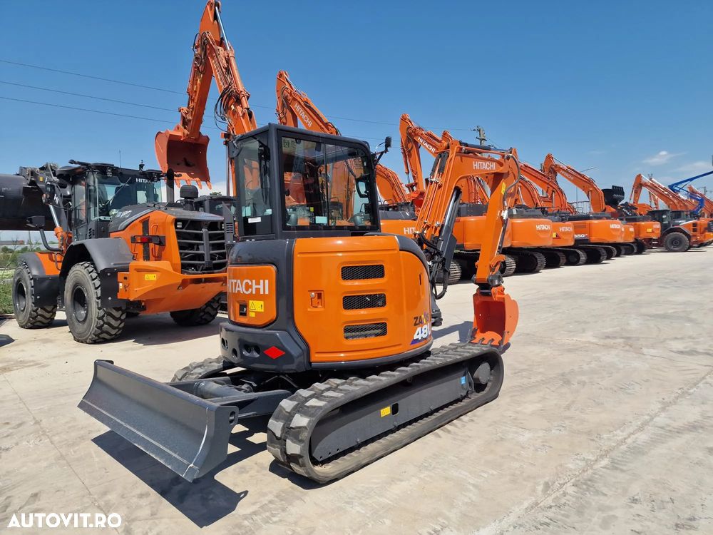 Hitachi ZX48, 5 tone, NOU, CUPLA RAPIDA+3 CUPE noi, Aer conditionat, Instalatia picon pe bratele de excavare, Computer de bord, produs in JAPONIA, posibilitate leasing 5 ani-PROMOTIE 54.500 EUR+Tva - 2