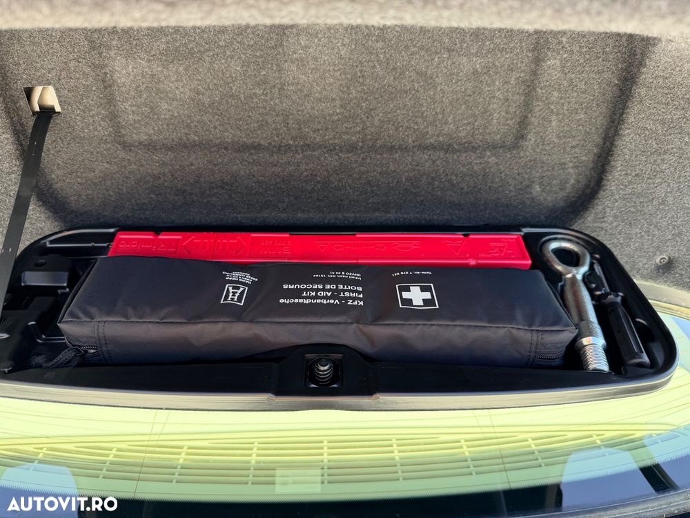 BMW Seria 5 520i Aut. - 25