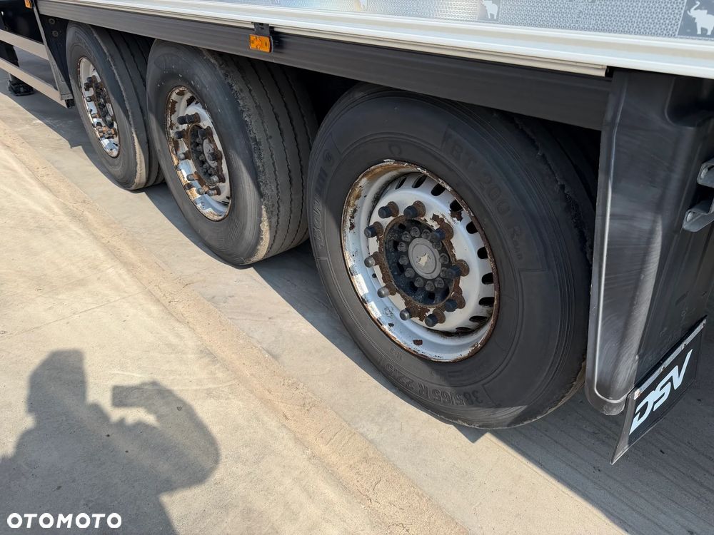 Schmitz Cargobull Chłodnia Hakówka Thermo King SLXi300 2017 rok - 11