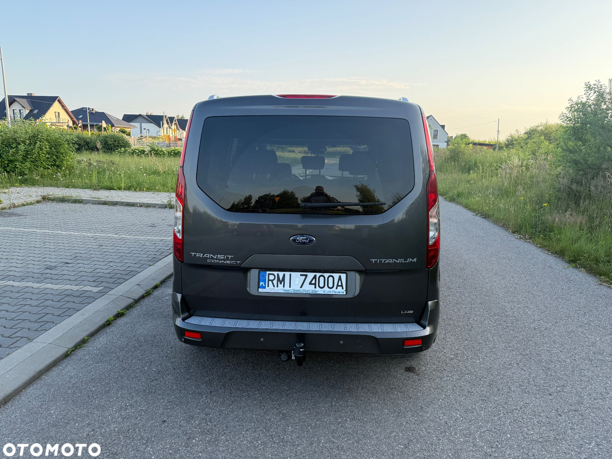 Ford Tourneo Connect Grand - 14