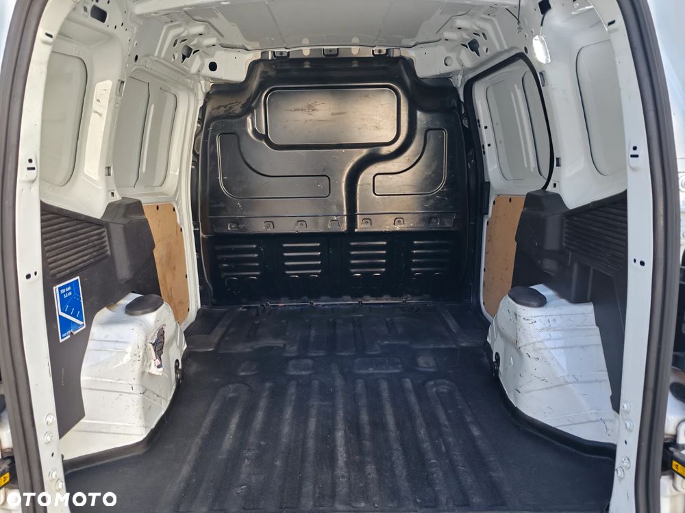 Ford Transit Courier - 9