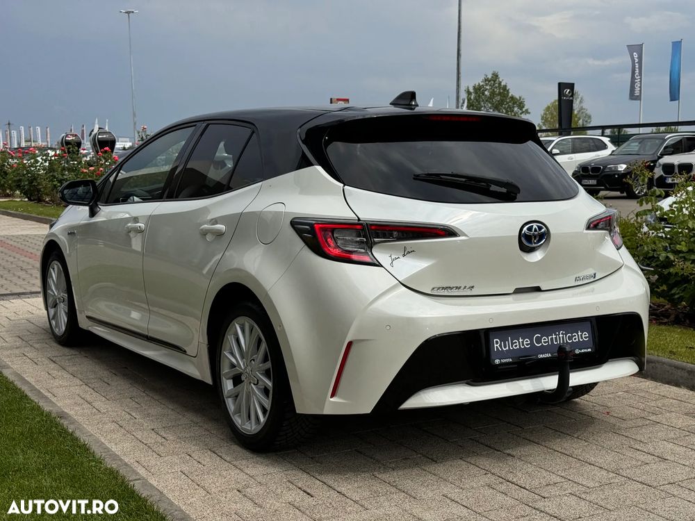 Toyota Corolla 1.8 Hybrid Team Deutschland - 5