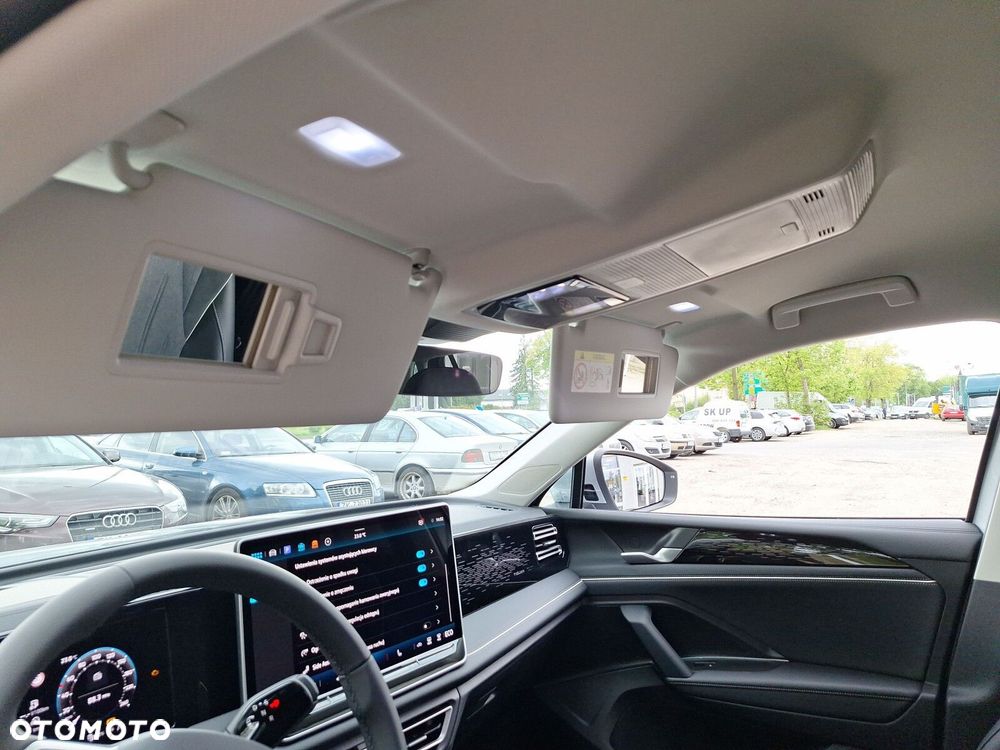 Volkswagen Tiguan 1.5 eHybrid PHEV 150kW Elegance DSG - 32