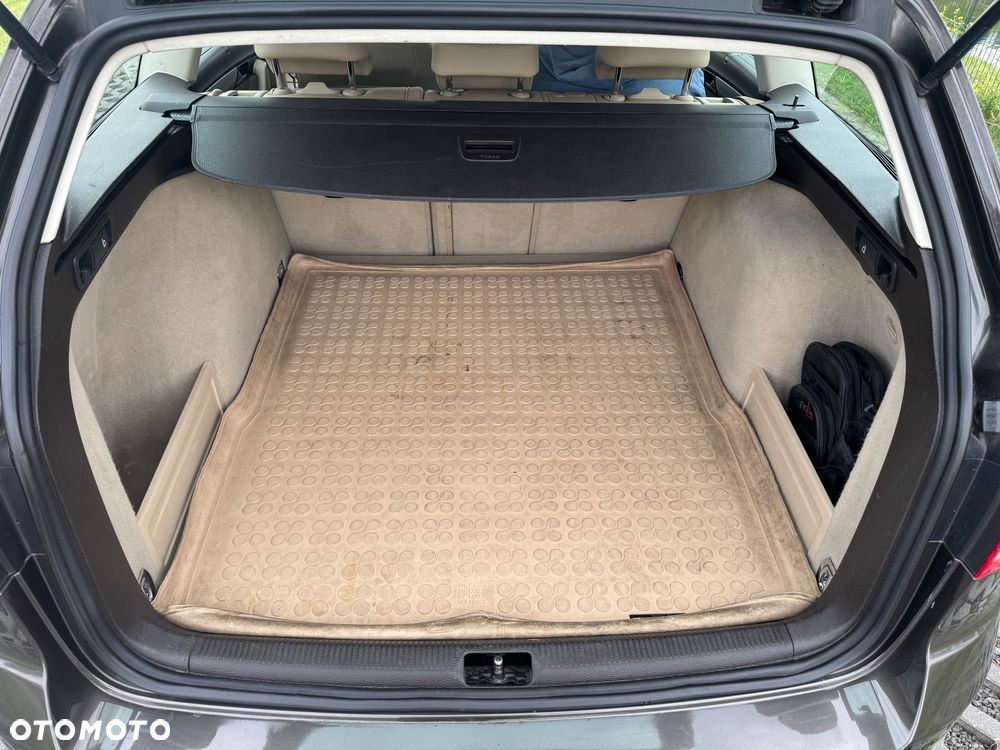 Volkswagen Passat Alltrack - 32