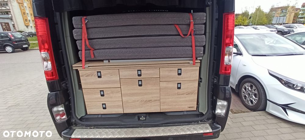 Opel Vivaro - 8