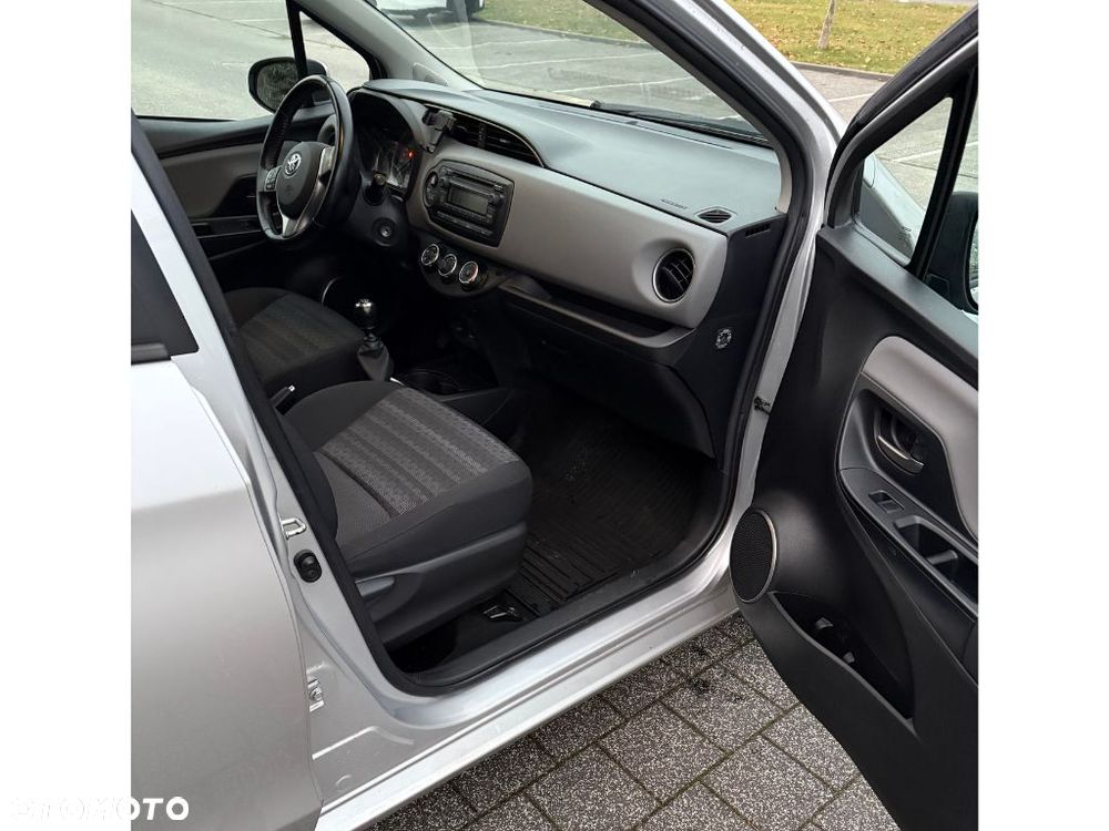 Toyota Yaris 1.33 Active EU6 - 6