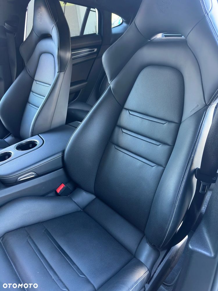 Porsche Panamera - 27