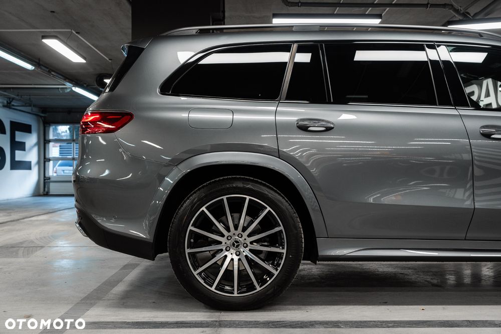 Mercedes-Benz GLS - 14