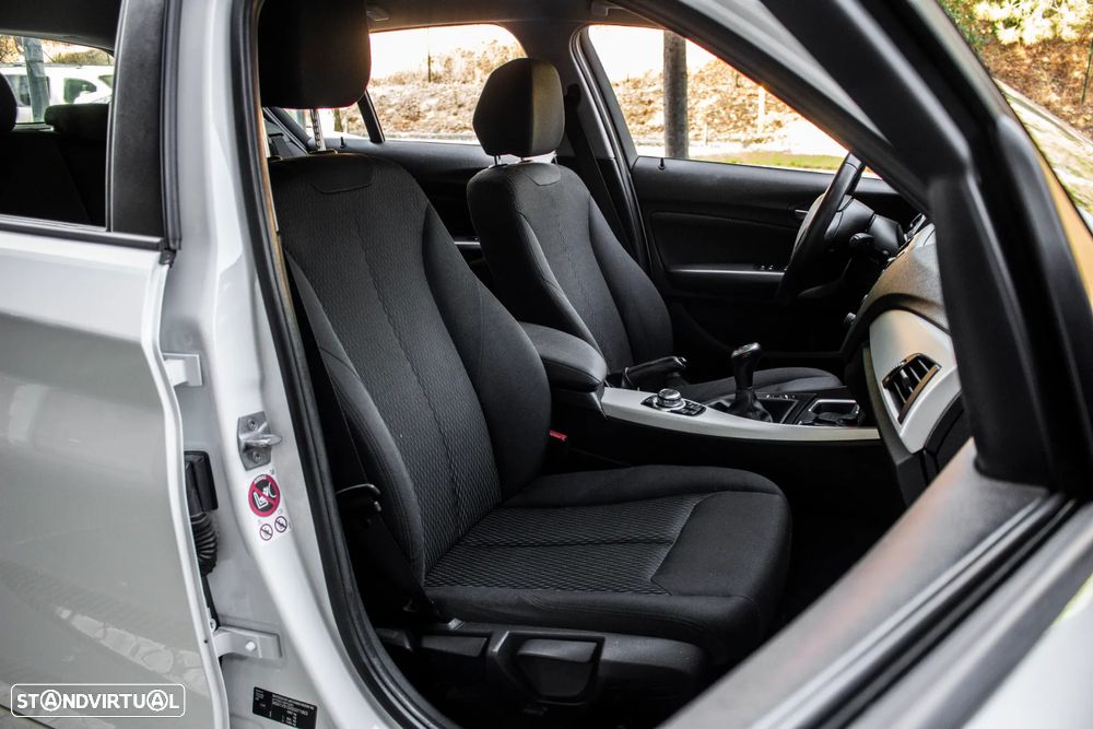 BMW 116 d Line Luxury - 31
