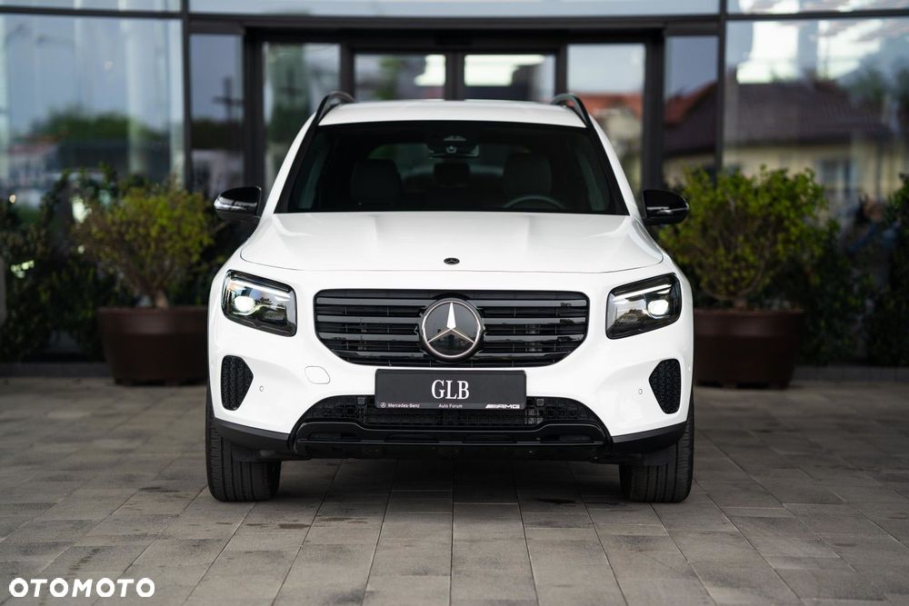 Mercedes-Benz GLB - 2