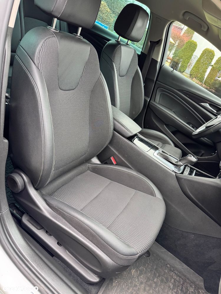 Opel Insignia 2.0 CDTI automatik Business Edition - 22