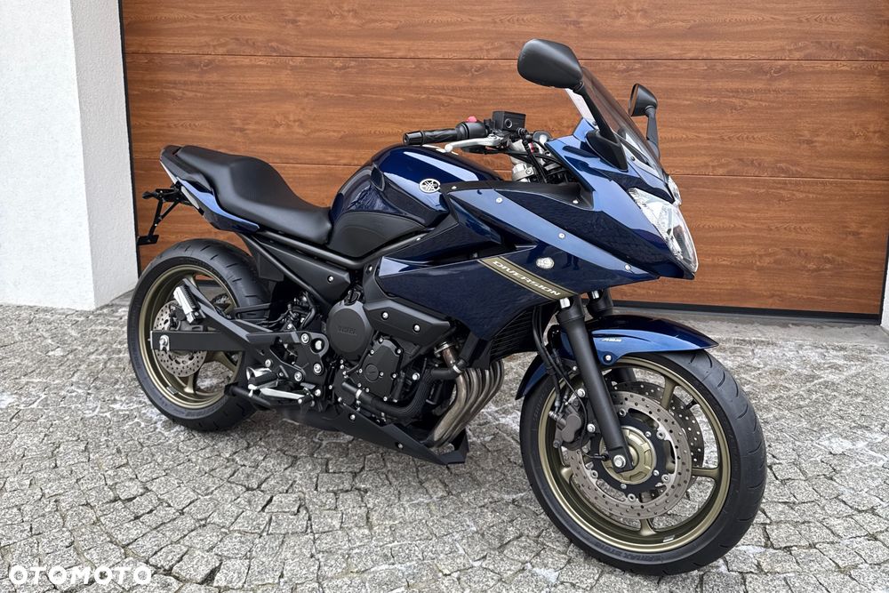 Yamaha XJ - 1
