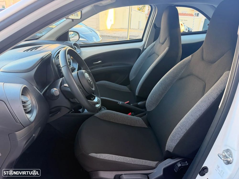 Toyota Aygo x-play - 10