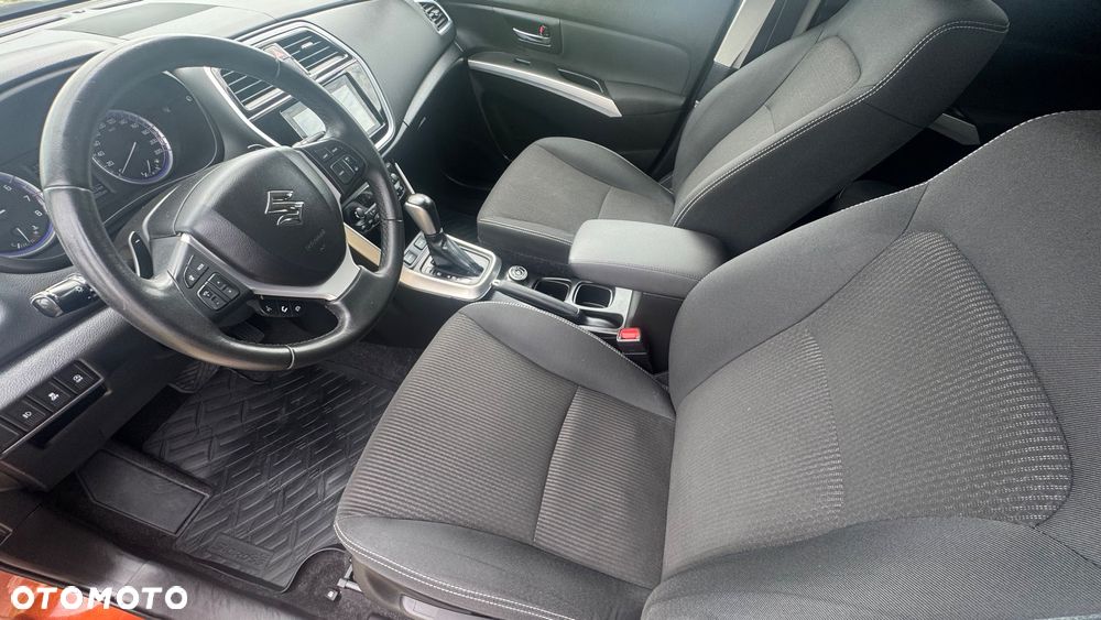 Suzuki SX4 S-Cross 1.0 T Premium 4WD - 11