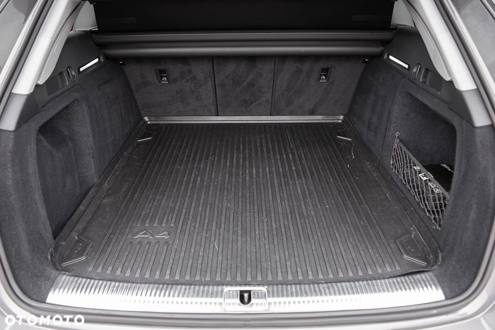 Audi A4 Avant - 32