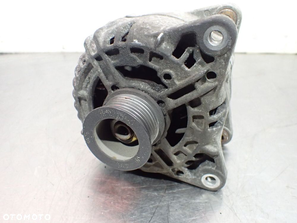 ALTERNATOR RENAULT SCENIC III  8200660041-A - 3