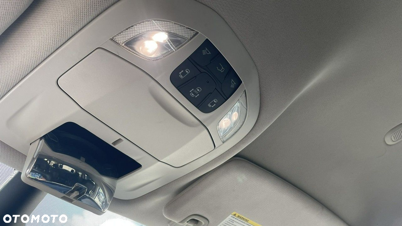 Chrysler Pacifica - 10