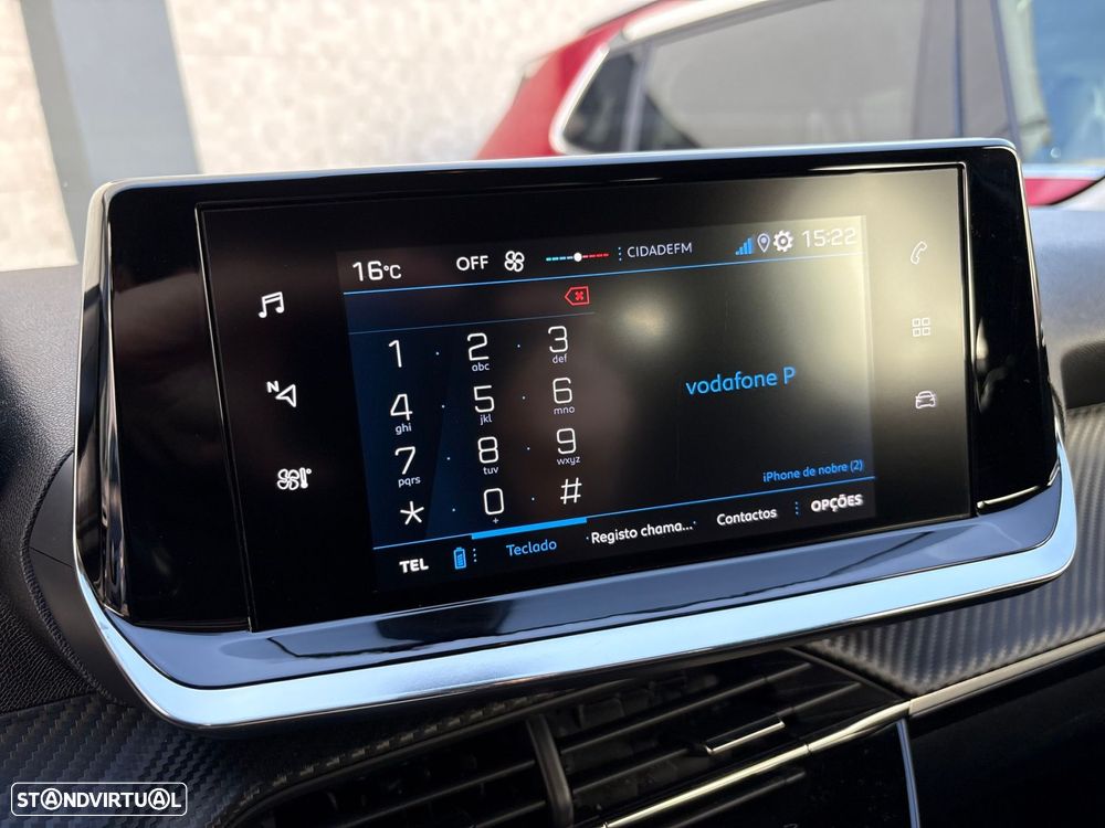 Peugeot 208 1.2 PureTech SE Style - 28