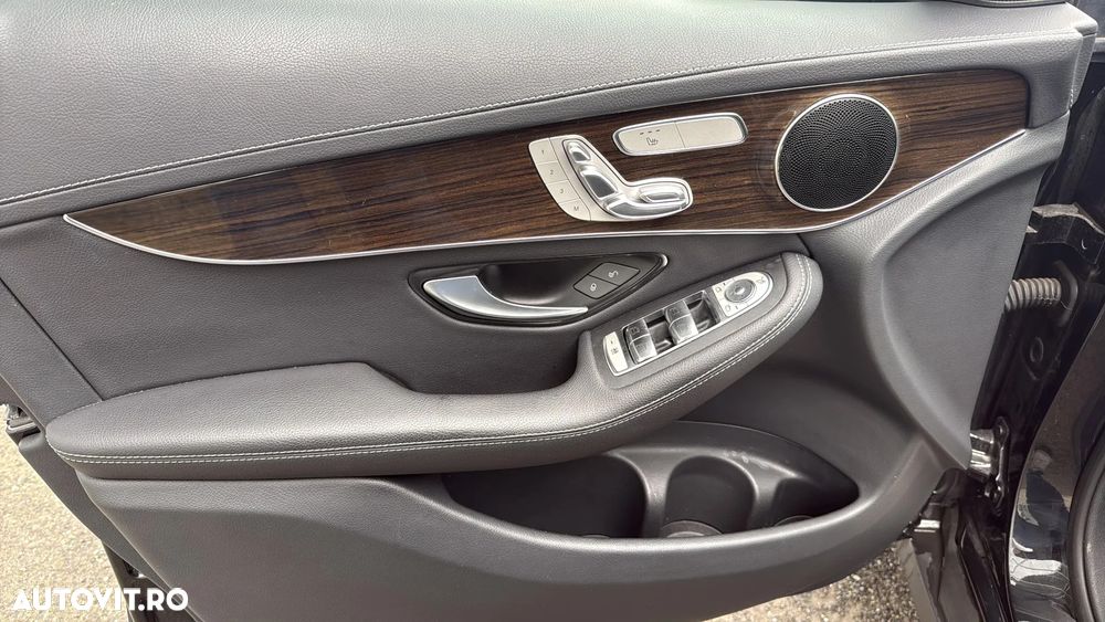 Mercedes-Benz GLC - 12