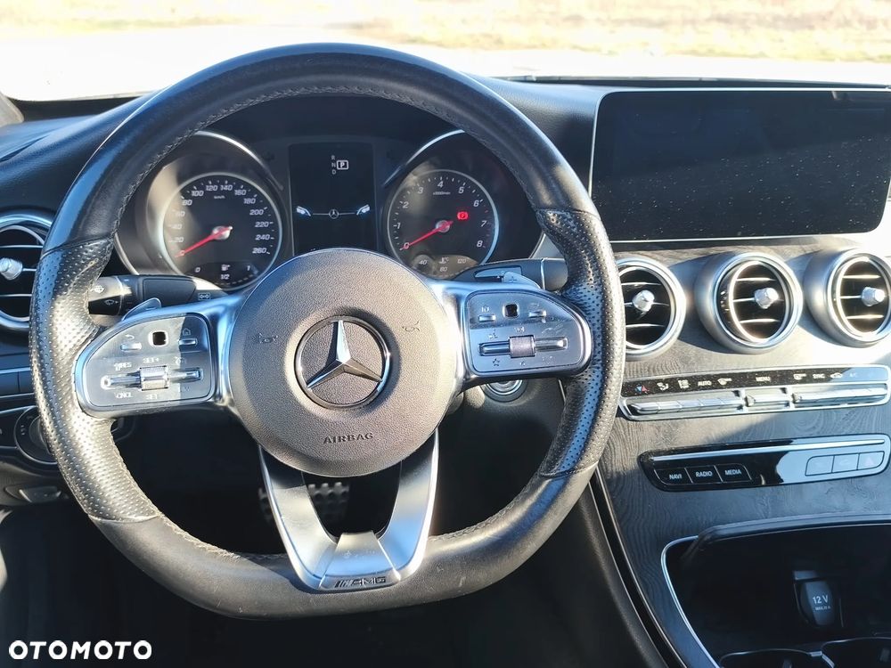 Mercedes-Benz Klasa C 180 9G-TRONIC AMG Line - 11