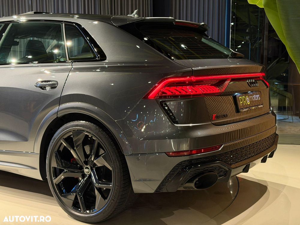 Audi RS Q8 - 27