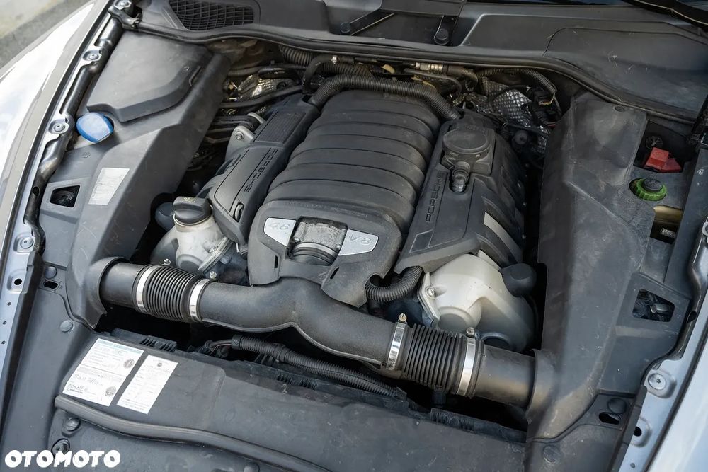 Porsche Cayenne S - 31