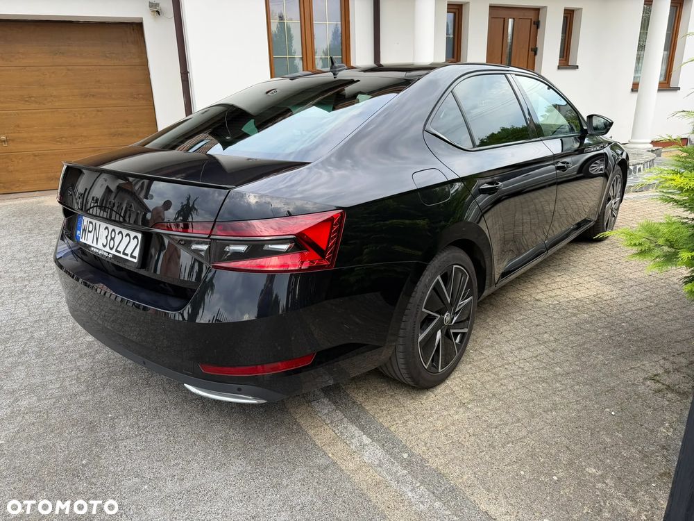 Skoda Superb 2.0 TDI DSG Sportline - 4