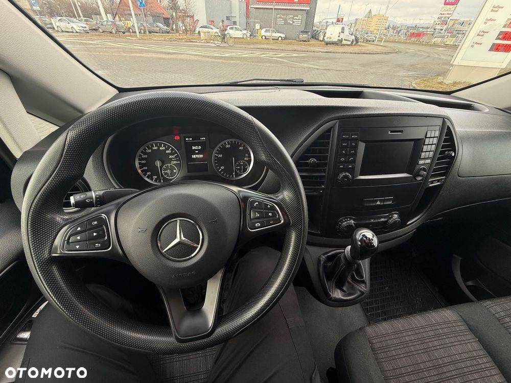 Mercedes-Benz Vito - 12