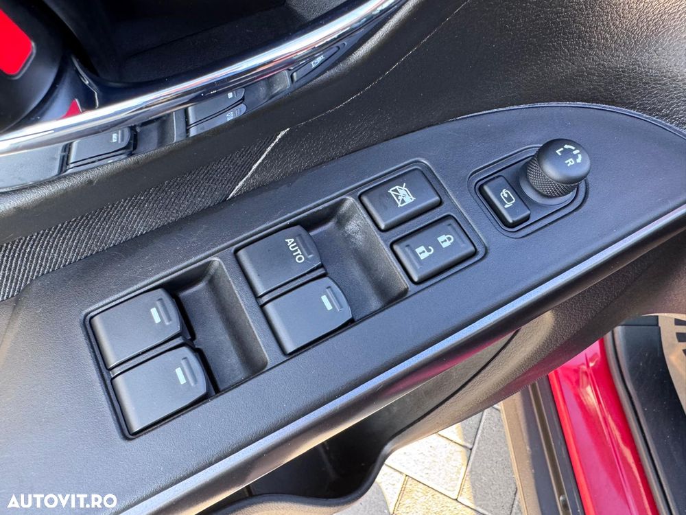 Suzuki S-Cross 1.5 AllGrip HEV Passion - 25