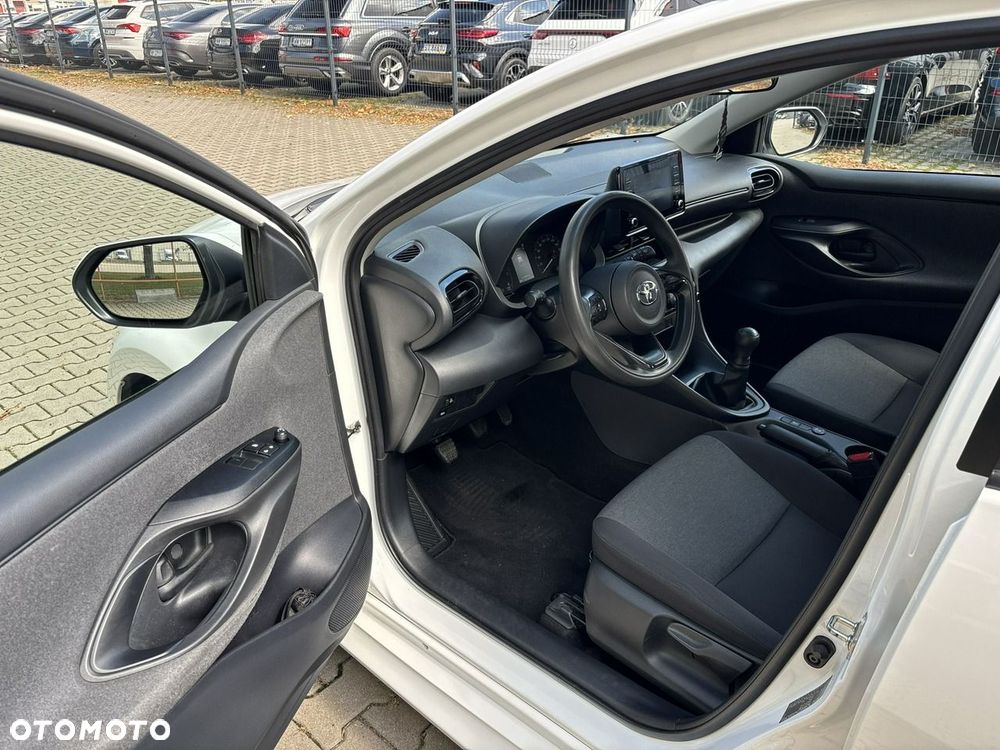 Toyota Yaris 1.0 Active - 11