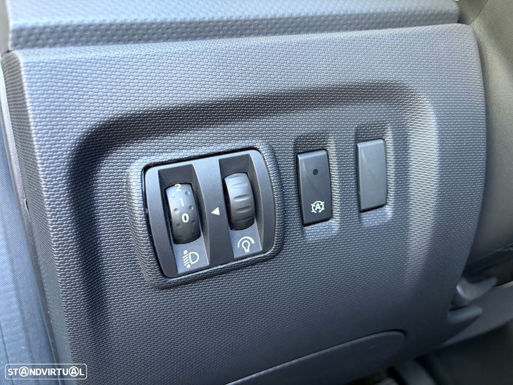 Renault Captur 0.9 TCE Exclusive - 11