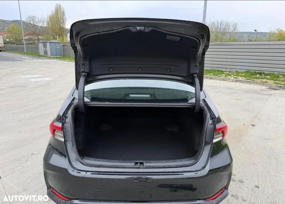 Toyota Corolla 1.8 HSD Business - 9
