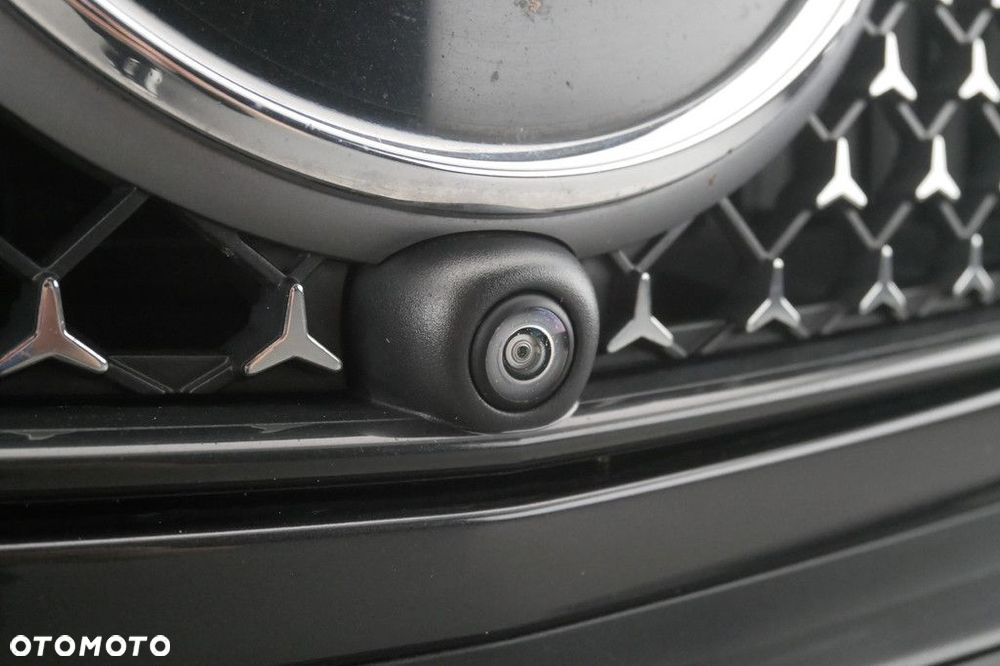 Mercedes-Benz GLC - 23