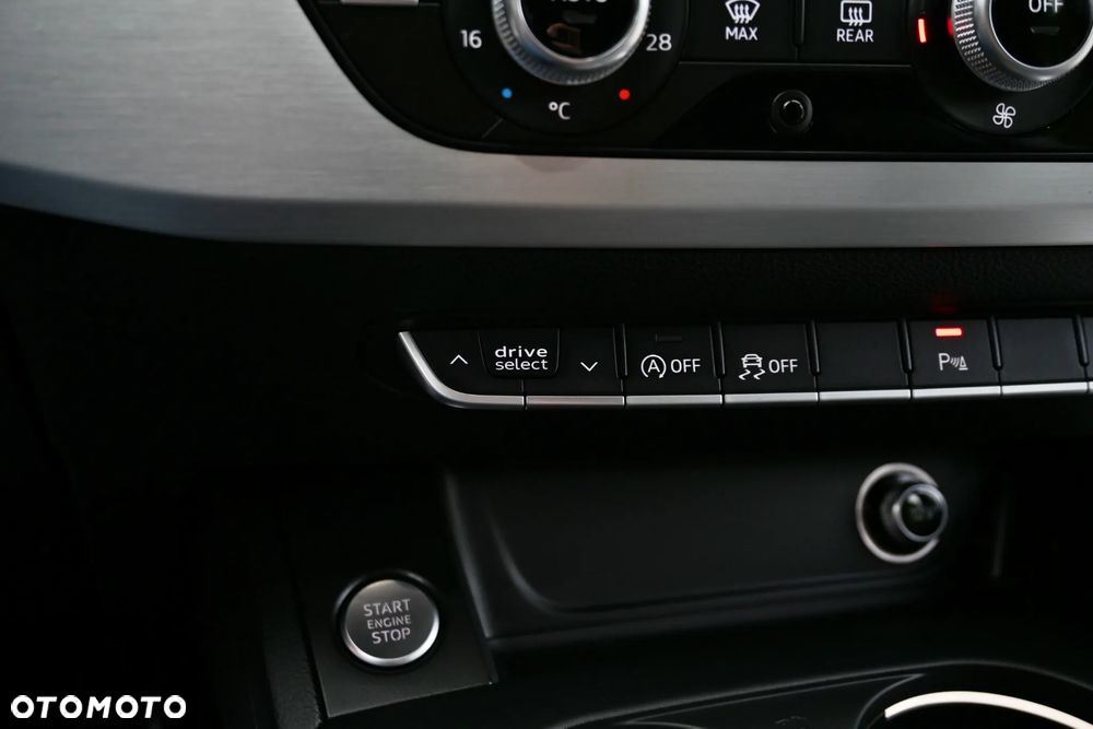 Audi A4 Avant 2.0 TDI ultra S tronic sport - 36