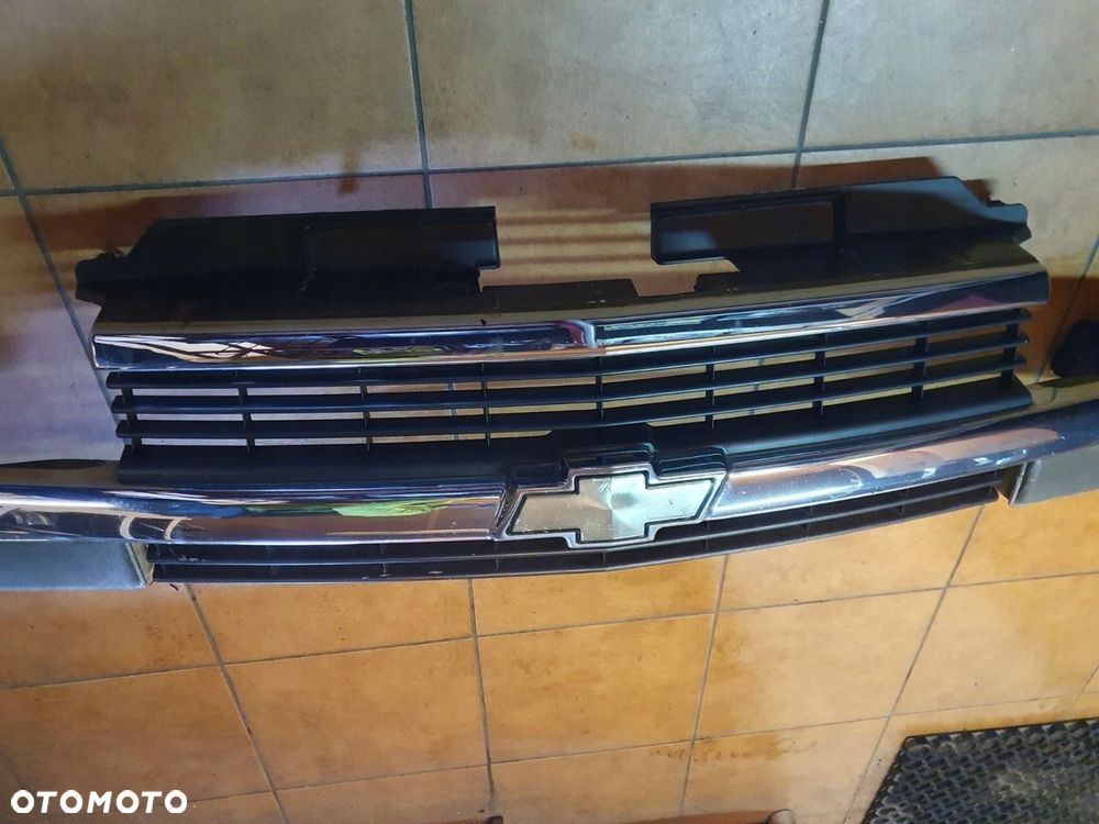 GRILL ATRAPA CHEVROLET BLAZER 98-01 ROK - 4