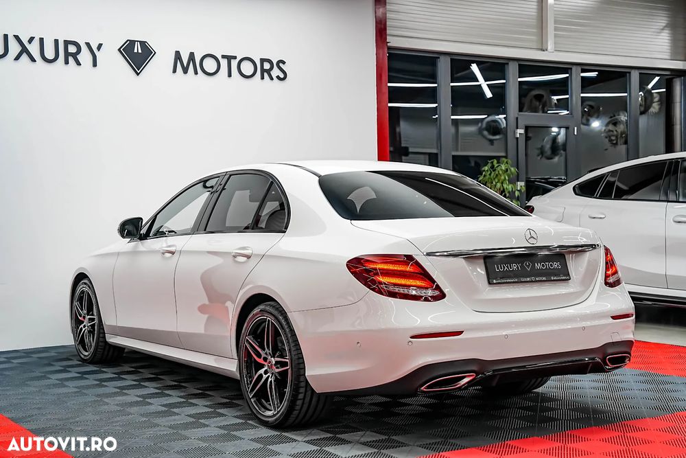 Mercedes-Benz E 300 9G-TRONIC AMG Line - 7